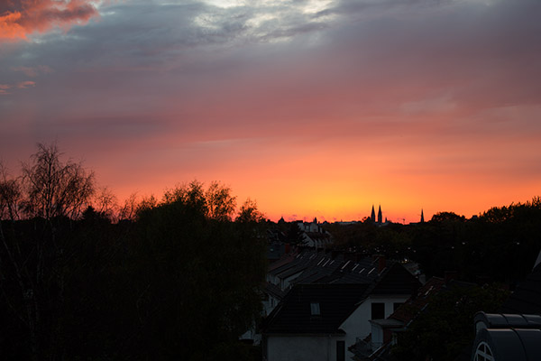 Sonnenuntergang über den Dächern von Bremen