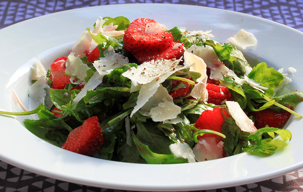 Rucola-Erdbeer-Salat